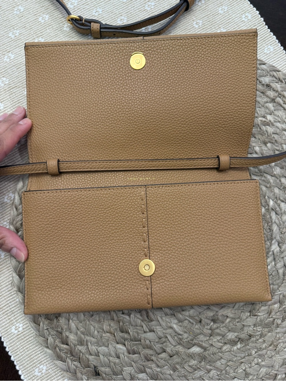 Tory Burch Crossbody Wallet - Picture 2 of 7